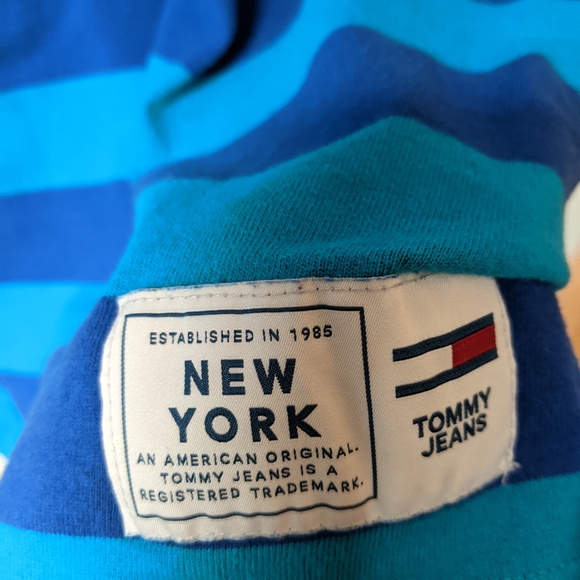 Tommy 90s Style Script Logo T shirt XL - Picture 3 of 5